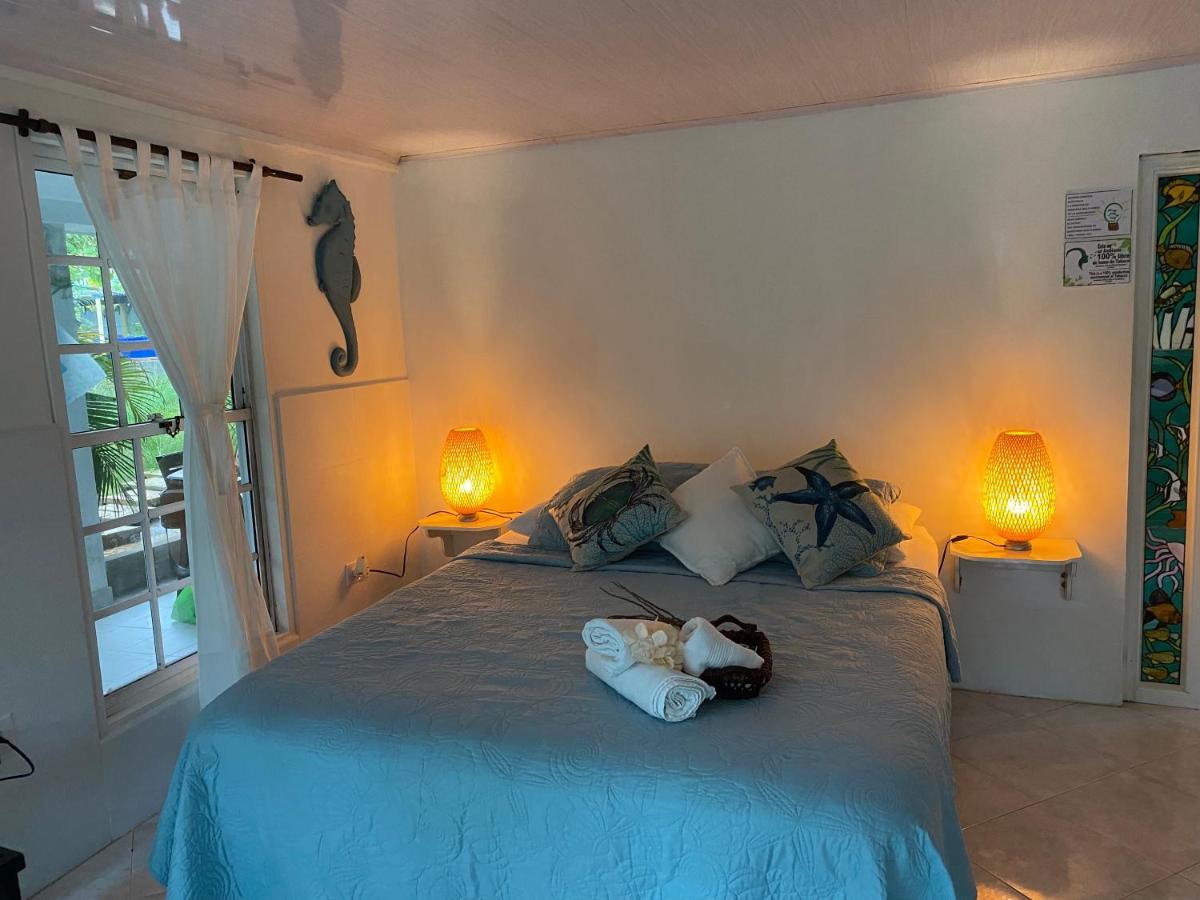 Islander House On Rocky Cay Beach San Andrés Екстериор снимка
